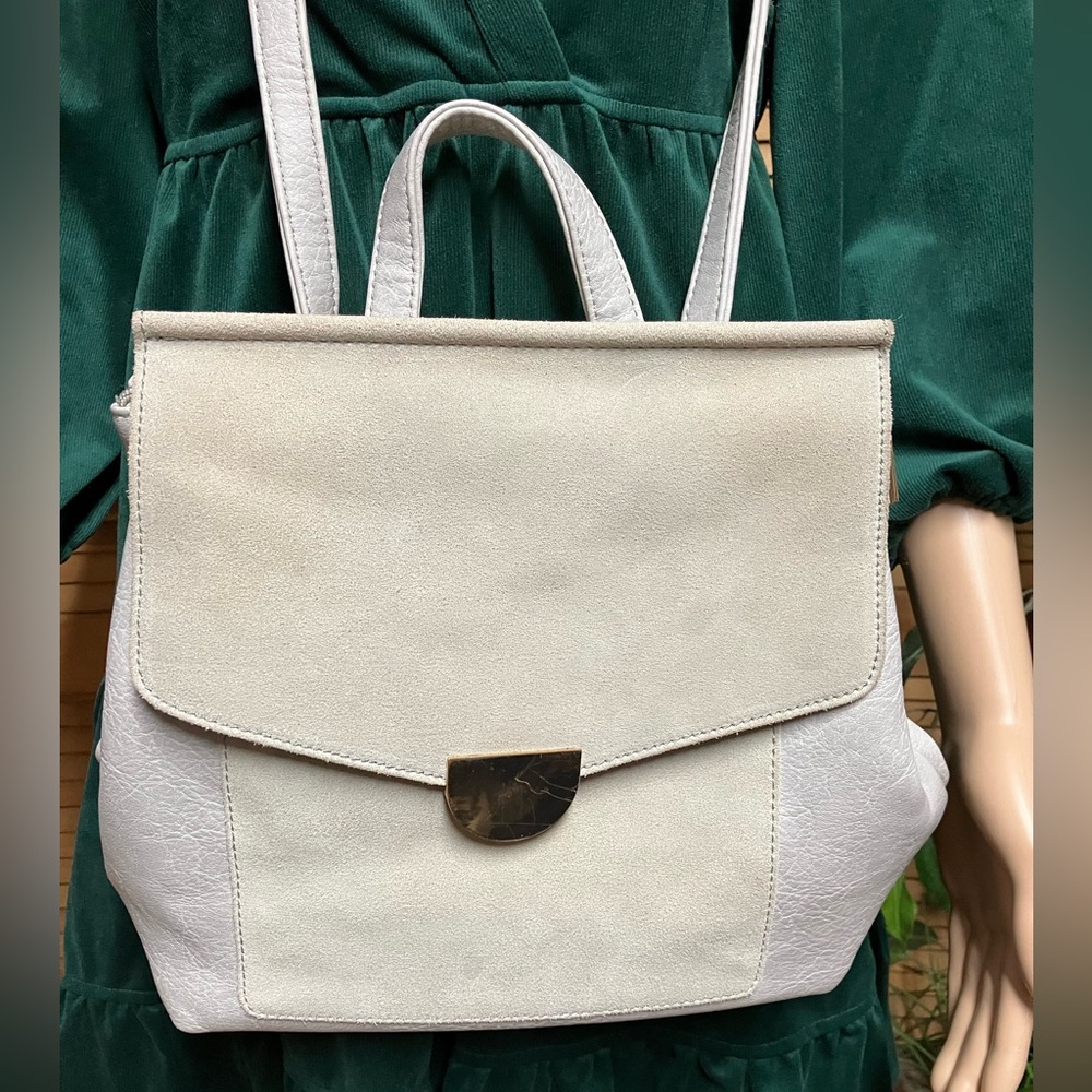 Moda? Chic Light Gray Backpack